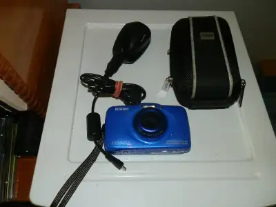 Nikon Coolpix S32 Waterproof 13.2MP Compact Digital Camera Blue, View more