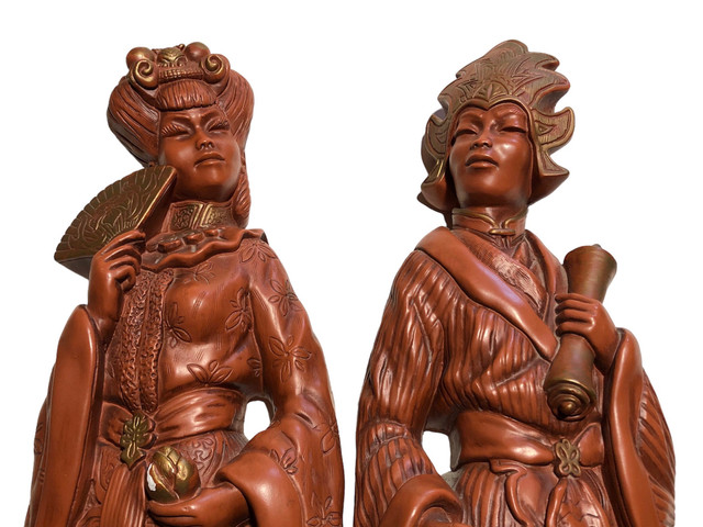 Vintage MCM 1950s Universal Statuary Corp Asian Siam Chalkware in Arts & Collectibles in La Ronge