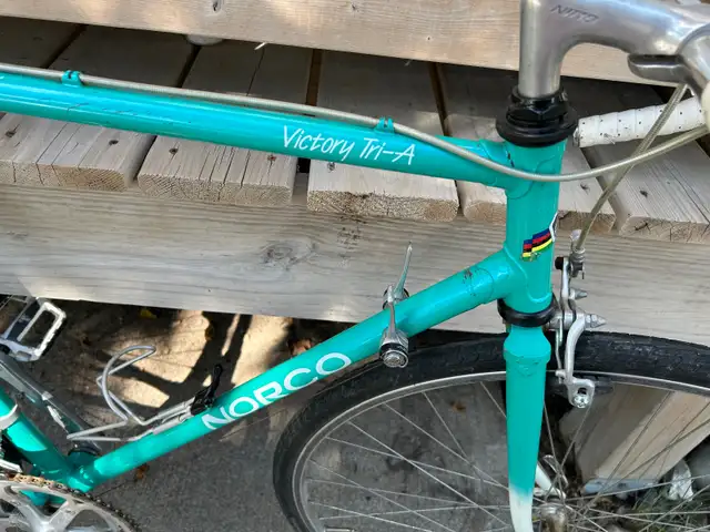 Road Bike in Road in Cambridge - Image 5