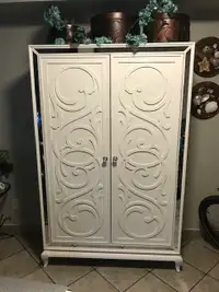 LARGE WHITE ARMOIRE BEAUTIFUL FOR DINING or BEDROOM excellent