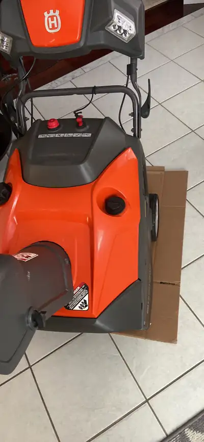 Husqvarna Snowblower ST-151, View more