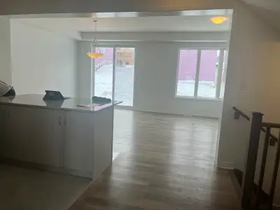 A Brandnew beautiful modern house 3 bedrooms 2.5 bathrooms,located Fischer Hallman and bleams, Kitch...