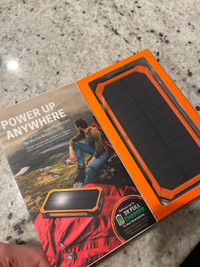 Phone charger powerbank solar powered