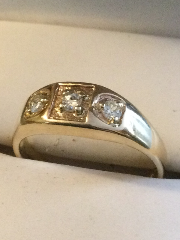 10kt Diamond Ring in Jewellery & Watches in Saint John