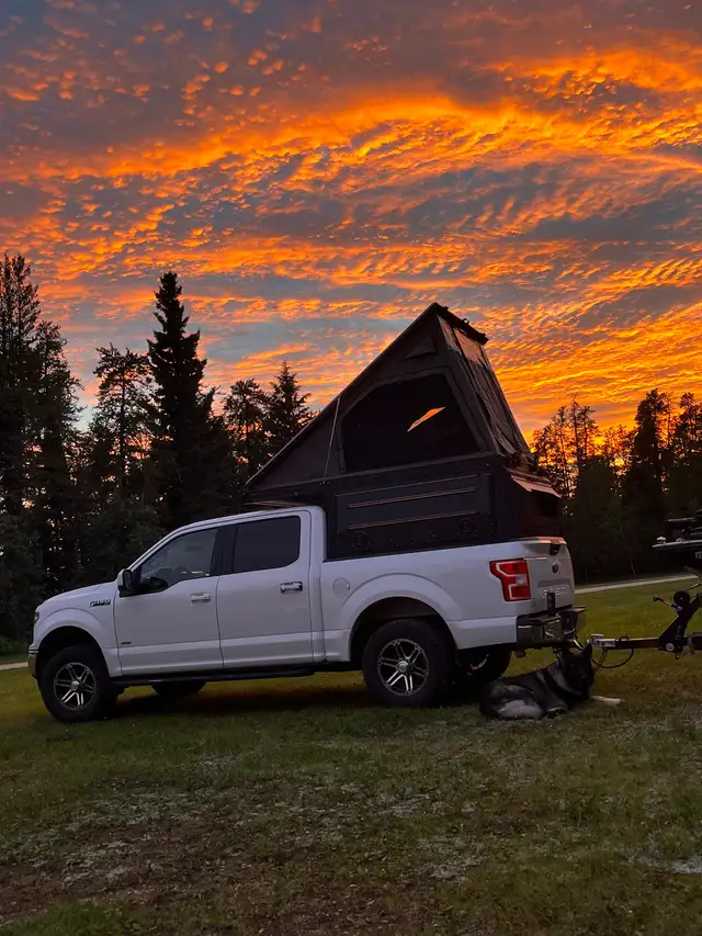 2019 Ford F150 4x4 with pop up Camper