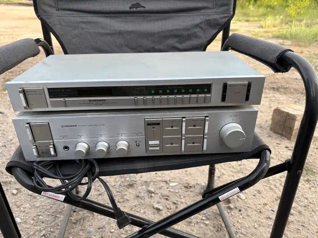 pioneer amp A-30 with synthesizer and 2 speakers62863271142913125