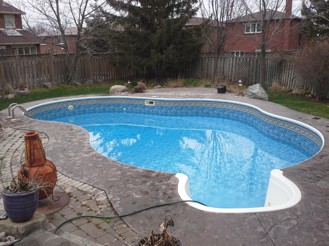 Pool Opening in Hot Tubs & Pools in Mississauga / Peel Region