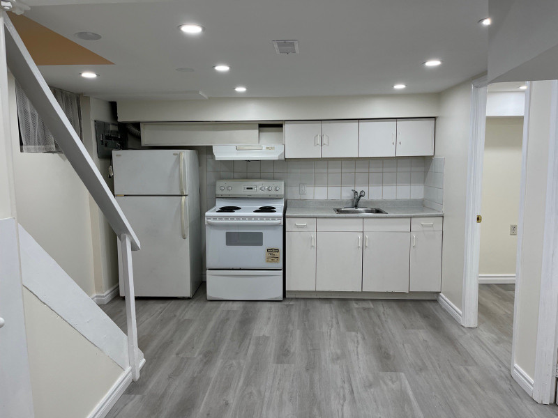 2 bed room basement at Birchmount and Ellesmere Long Term Rentals