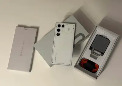 New RedMagic 11 Air white 16+512, View more