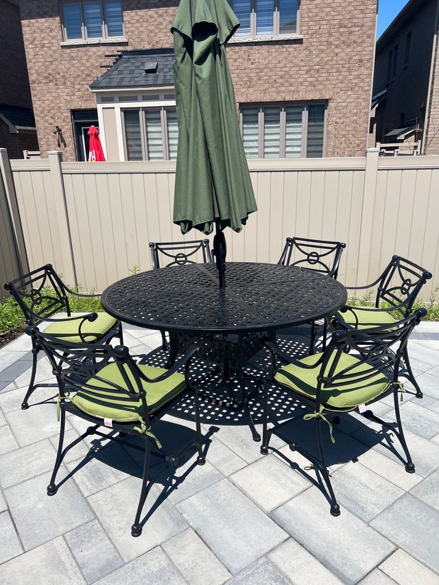 Hauser outdoor dining set Patio & Garden Furniture Markham / York