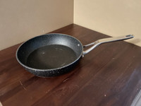 Heritage rock frying pan - approximately 26 cm