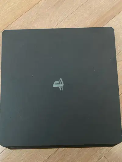 PS4 Slim, View more