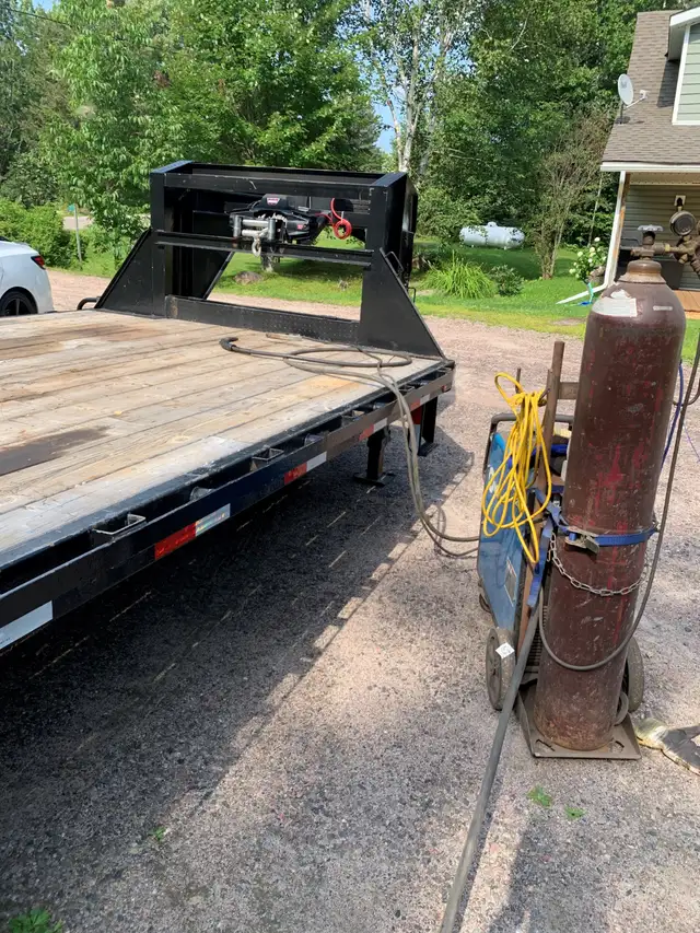 custom metal fabrication and welding services in Welding in Muskoka - Image 5