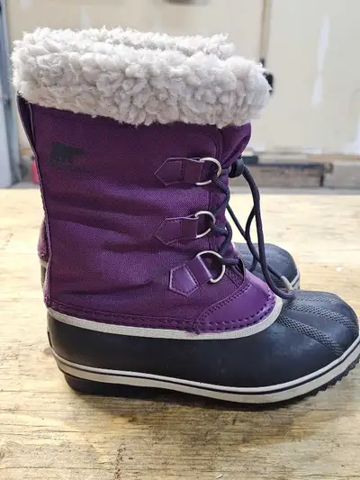 SOREL Youth Girls' Waterproof Yoot Pac Nylon Winter Boot size 4, View more
