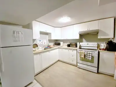 Three rooms for rent in an apartment, steps to Algonquin College