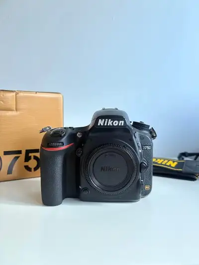 Camera Nikon D750, View more