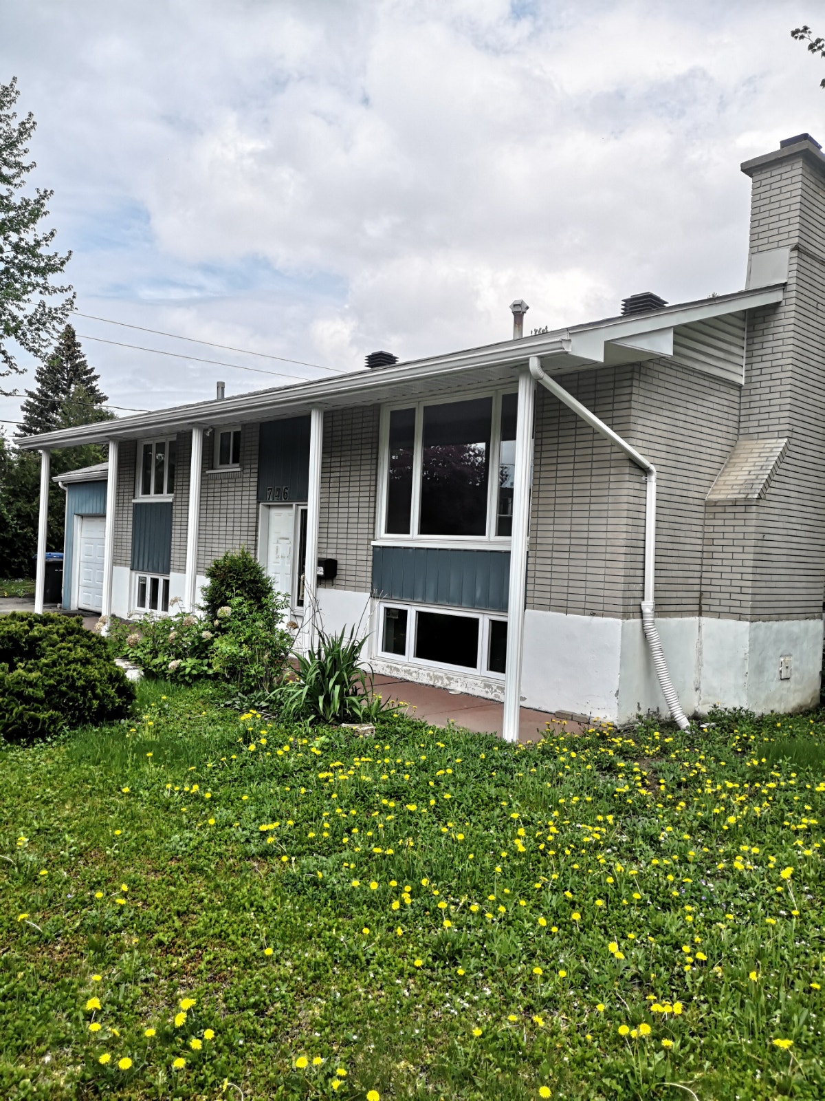 Partial renting of 3 bed 2 bath bungalow in Longueuil — photo 1