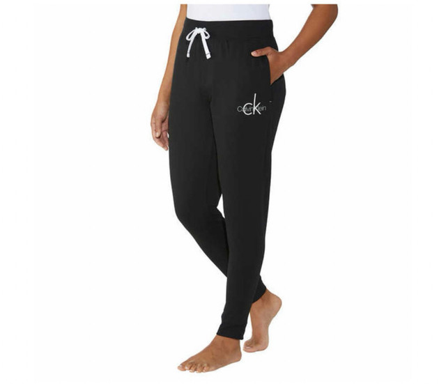 Brand New!-  Calvin Klein Ladies French Terry Jogger  in Women's - Bottoms in St. Catharines - Image 2
