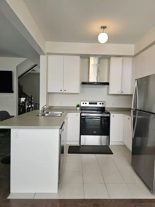 Rental Rooms in Seaton (Pickering) – Utilities Included in Room Rentals & Roommates in Oshawa / Durham Region - Image 10