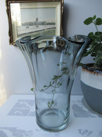 Glass Smoky Gray Wavy Vase