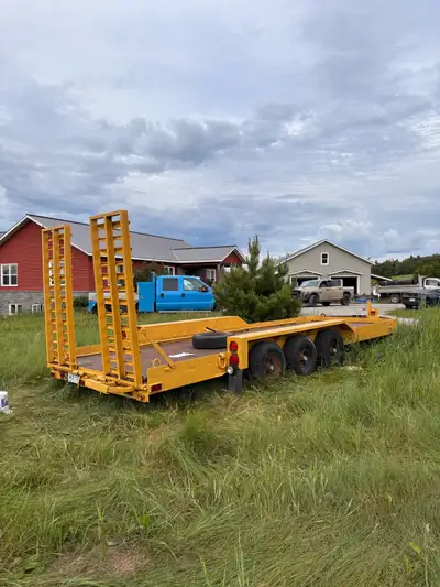 32’ heavy duty “King” trailer, 3x7 ton axles, new brakes and drums all round, used to transport a 14...