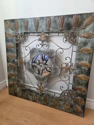 Metal decor mirror