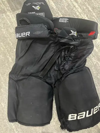 Bauer Women’s Medium hockey pant, View more