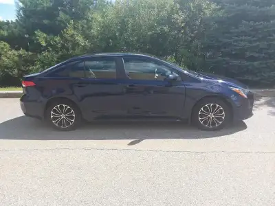 4 cyl, 1.8 litre - one owner, 4 winter tires on rims with 4 new hubcaps, remote starter, floor mat b...