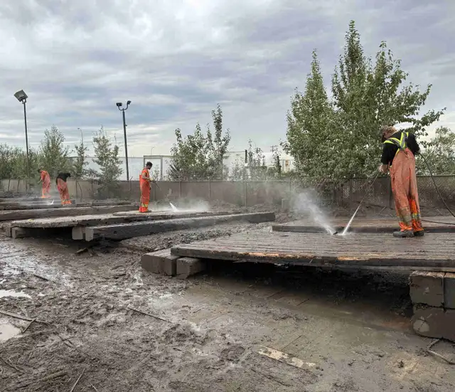 Looking for workers to do power washing! in General Labour in St. Albert - Image 2