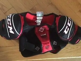 CCM Junior Hockey Equipment/ Équipement junior de hockey, View more
