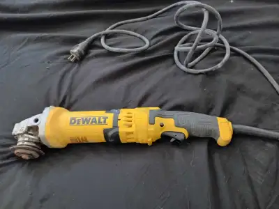 DeWalt Corded grinder (no guard)