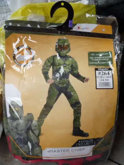 Like New Halo 3D Junpsuit Costume & More Selling     p609-14, View more