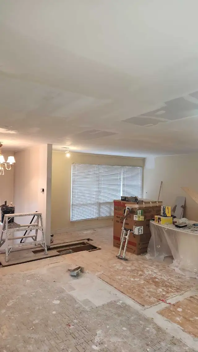 Professional Drywall TAPER in Drywall & Stucco Removal in Oakville / Halton Region - Image 2