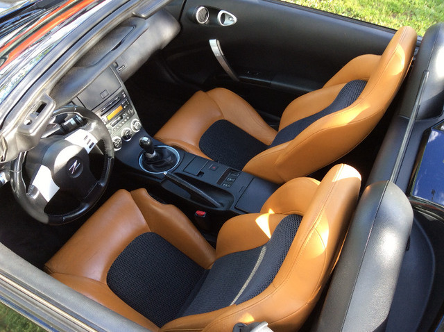 2004 Nissan 350z Touring Convertible (time capsule) in Cars & Trucks in Bathurst - Image 2