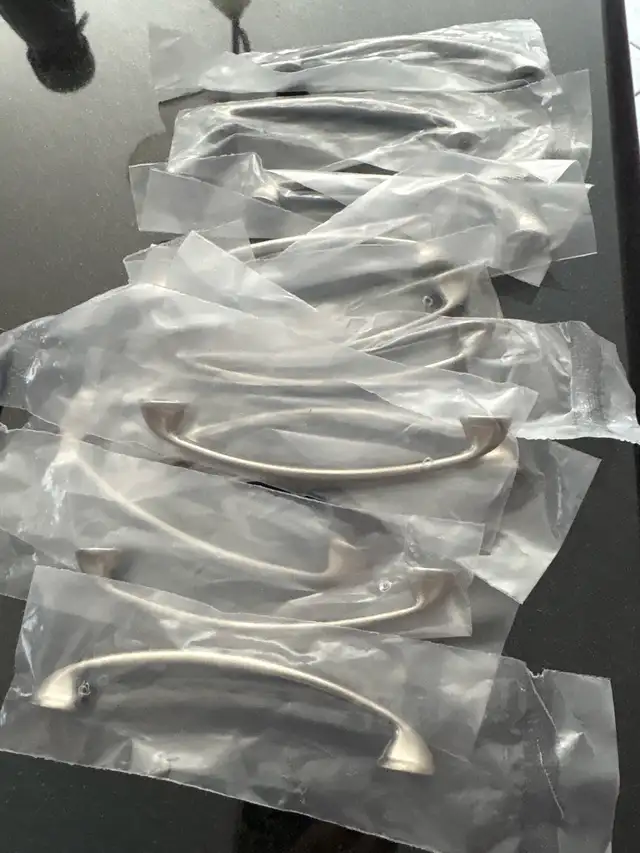 14 Cabinet Pulls526670190767001601