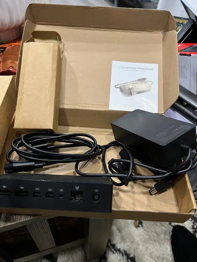 Replacement For Microsoft 1661 Docking Station in Laptop Accessories in Hamilton - Image 3