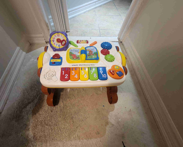 Learning Table in Toys & Games in Mississauga / Peel Region