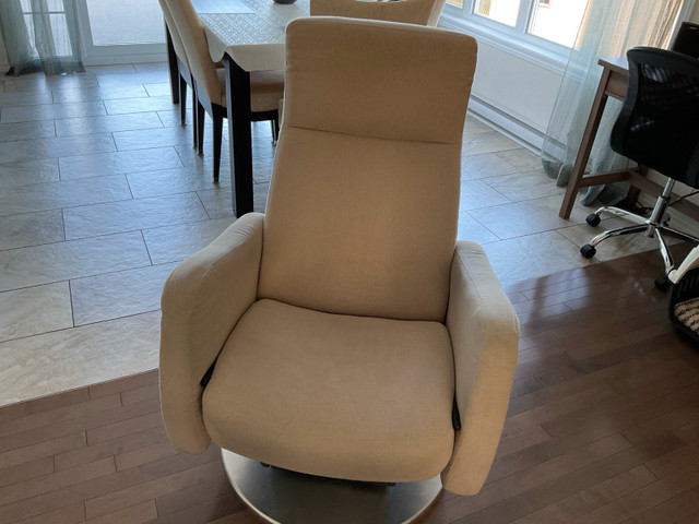 Fauteuil berçant pivotant dans Chaises, Fauteuils inclinables  à Saguenay
