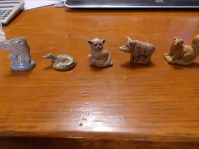 - angel fish, crocodile, bush baby, wild boar and pine martin - mint condition - Only $ 1.00 each -...