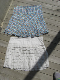 Lot JUPES été Summer SKIRTS:  SURKANA, Old Navy  Gr: Large 5$chq