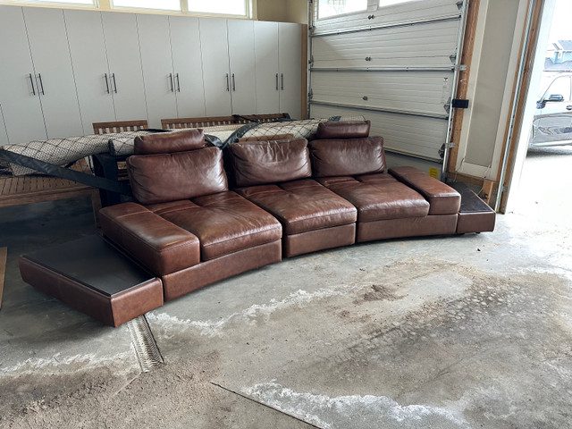 Modern Leather Couch with End Tables in Couches & Futons in Strathcona County - Image 4
