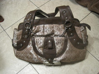 15$ - Femme Sac a Mains - Neuf / New Women's Hand Bags