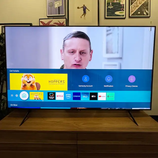Samsung 75" QLED 4K Smart TV in TVs in City of Toronto - Image 4