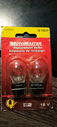 Motomaster replacement bulbs #3157
