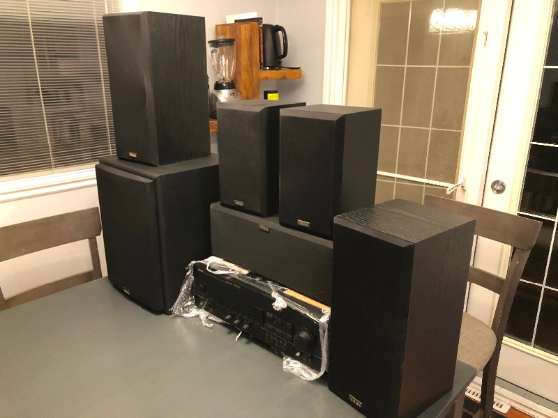 Yamaha Surround Sound Stereo System Dolby Pro Logic (RV502) Stereo