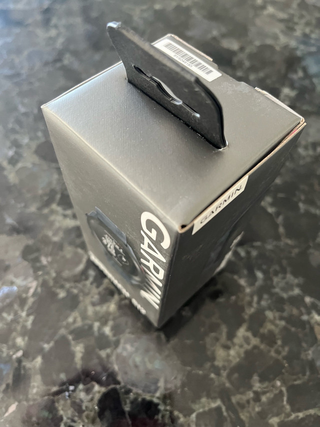 GARMIN APPROACH S12 - New/Unopened in Golf in Grand Bend - Image 2