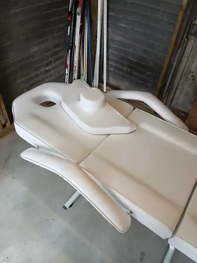 Massage bed/table , View more