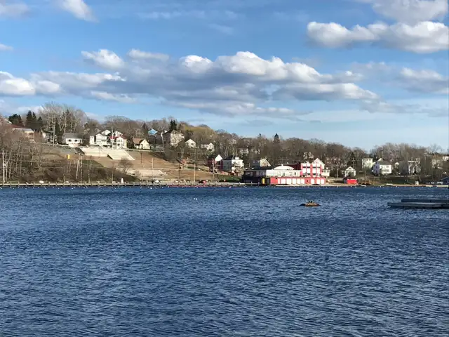 Room for Rent November 1. Private home-Lake Banook in Room Rentals & Roommates in Dartmouth - Image 10