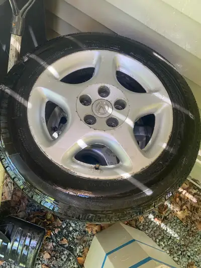 17 inch Lexus rims on uniroyal tires size 215/60 r16