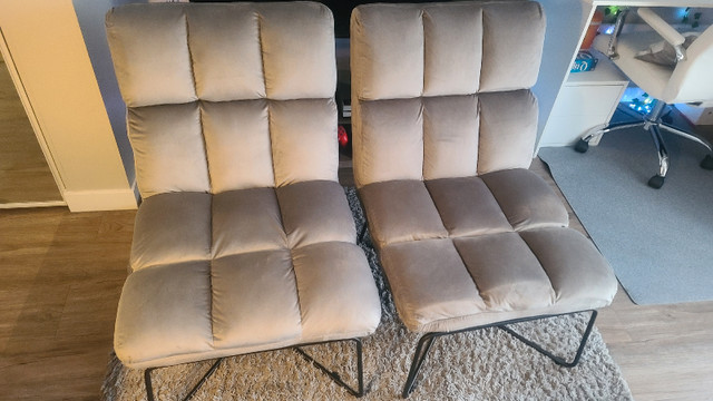 Grey Accent Chairs in Chairs & Recliners in Regina